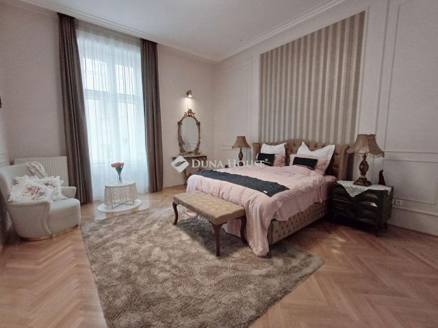 Kiadó téglalakás, albérlet, Budapesten, VI. kerületben