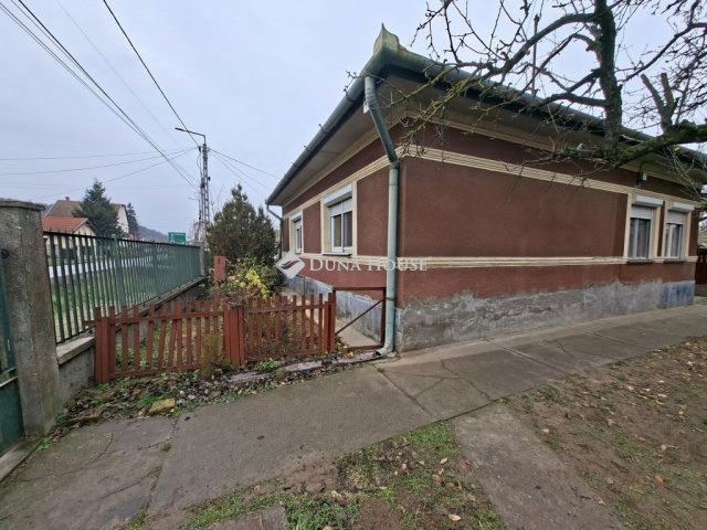 Eladó családi ház, Sülysápon 52.5 M Ft, 3 szobás