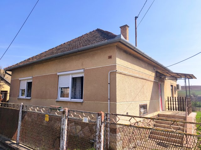 Eladó családi ház, Bikalon 25 M Ft, 3 szobás