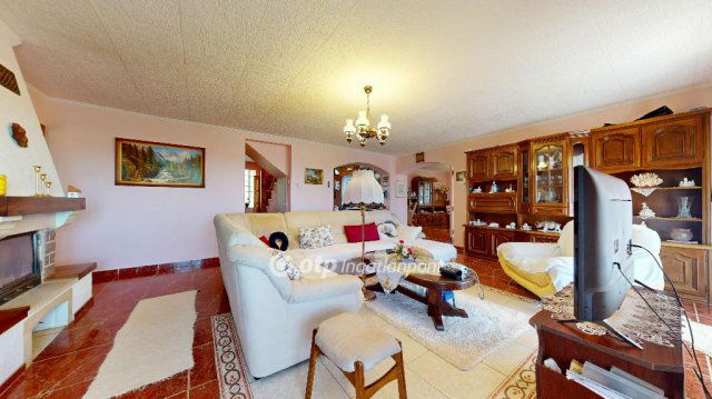 Eladó családi ház, Bükkzsércen 109.99 M Ft, 5+1 szobás