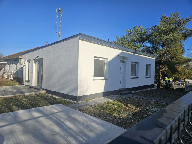 Eladó családi ház, Bőnyön 67.8 M Ft, 4 szobás