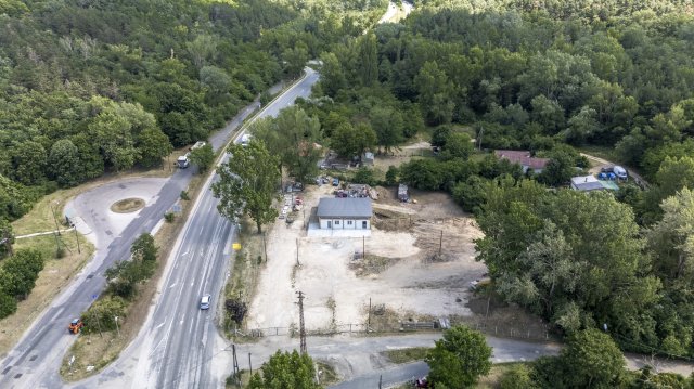 Eladó családi ház, Tatabányán 44 M Ft, 5 szobás