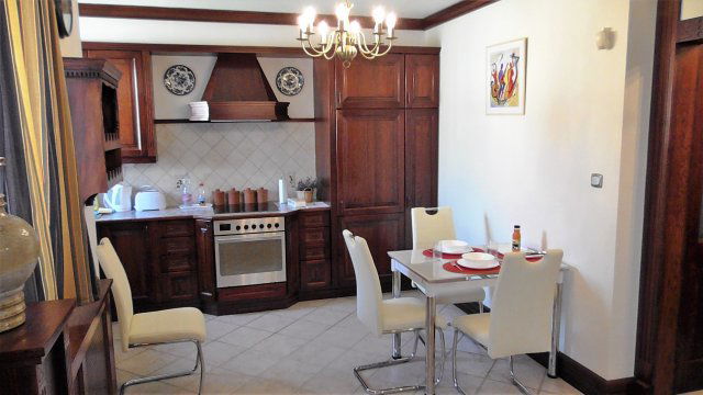 Kiadó téglalakás, albérlet, III. kerületben, Lángliliom utcában