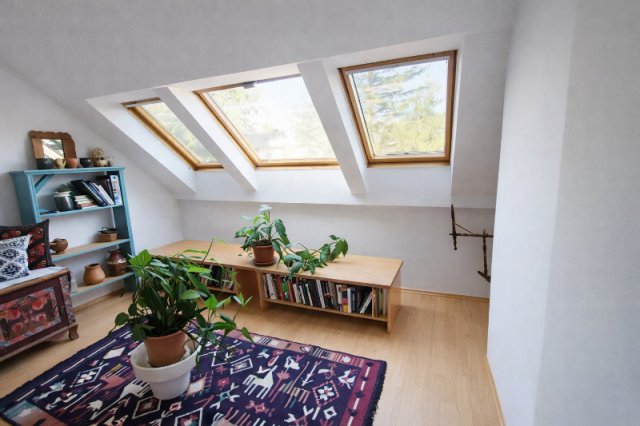 Eladó családi ház, Székesfehérvárott 109.9 M Ft, 5 szobás