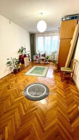 Eladó panellakás, Budapesten, III. kerületben 63.99 M Ft