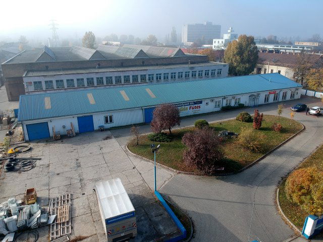 Eladó ipari ingatlan, Budapesten, X. kerületben, Gyömrői úton