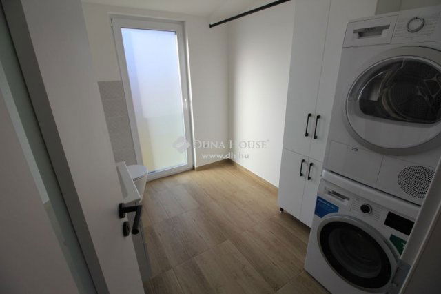 Kiadó családi ház, albérlet, Kecskeméten 1010 E Ft / hó