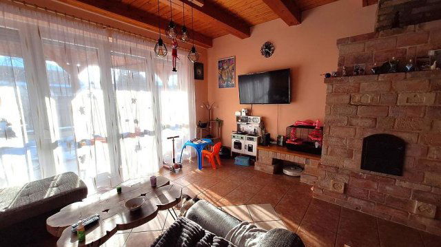 Eladó családi ház, Gödön 84.9 M Ft, 4 szobás