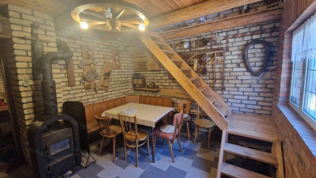 Eladó családi ház, Csolnokon 12.5 M Ft, 1 szobás