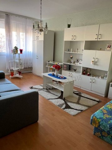 Eladó panellakás, Dunaújvárosban 28.9 M Ft, 2 szobás