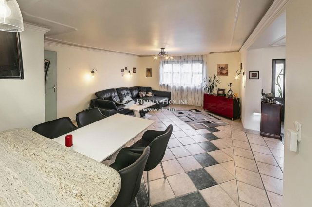 Eladó családi ház, Kecskeméten 119 M Ft, 6 szobás