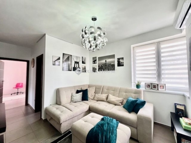 Eladó családi ház, Nyíregyházán 199.9 M Ft, 6 szobás