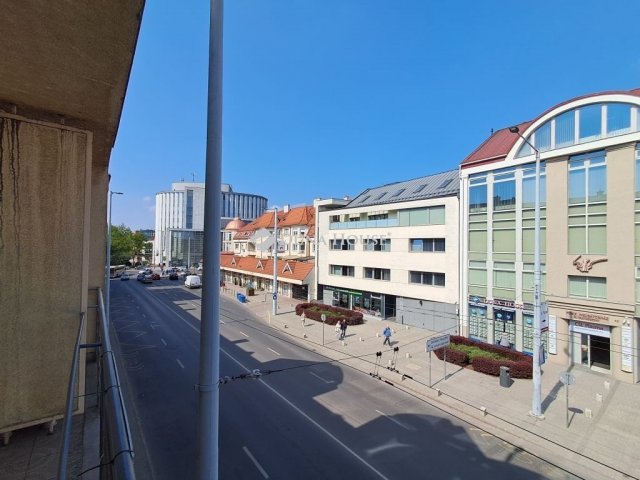 Eladó téglalakás, Debrecenben 87 M Ft, 3 szobás