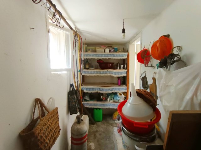 Eladó családi ház, Erdőbényén 19 M Ft, 2 szobás