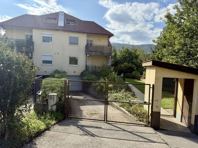 Eladó téglalakás, Budapesten, III. kerületben 89.9 M Ft