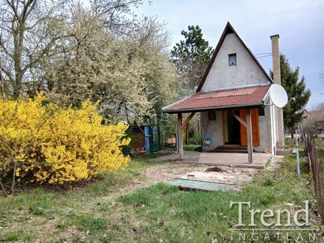 Eladó nyaraló, Kulcson 13.9 M Ft, 2 szobás / költözzbe.hu