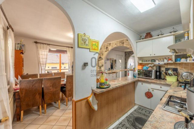 Eladó családi ház, Halásztelken 145 M Ft, 6 szobás