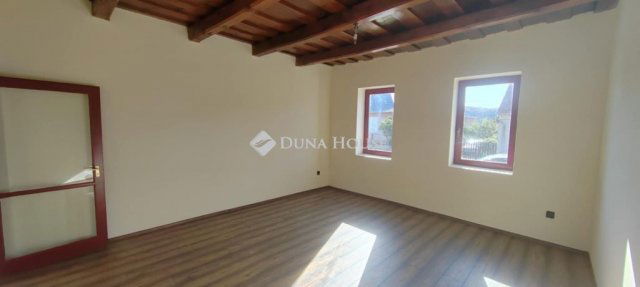 Eladó családi ház, Pákán 22.5 M Ft, 2 szobás