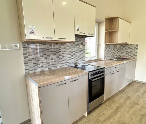 Kiadó családi ház, albérlet, Mórahalmon 350 E Ft / hó