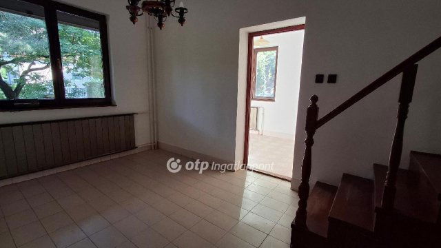 Eladó családi ház, Budapesten, II. kerületben 225 M Ft