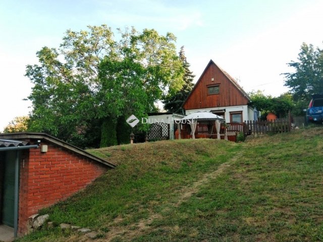 Eladó családi ház, Pákozdon 54.3 M Ft, 4 szobás