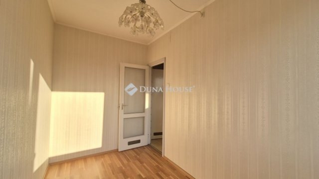 Eladó panellakás, Budapesten, XV. kerületben 48.9 M Ft, 2 szobás