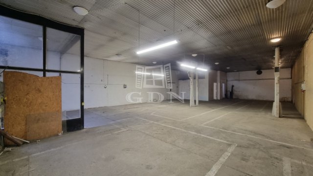 Kiadó ipari ingatlan, Székesfehérvárott 290 E Ft / hó