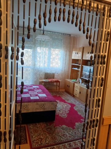 Eladó téglalakás, Tatabányán 46.5 M Ft, 2+1 szobás