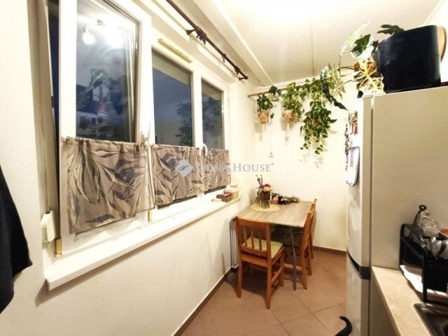 Eladó panellakás, Kecskeméten 50 M Ft, 3 szobás