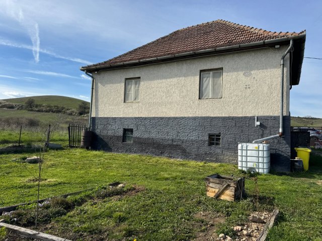 Eladó családi ház, Pétervásárán 11 M Ft, 3 szobás