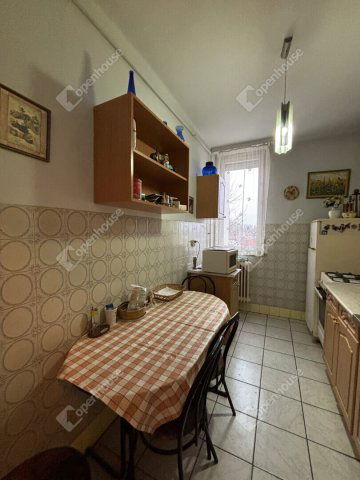 Eladó téglalakás, Győrött 47.5 M Ft, 2 szobás