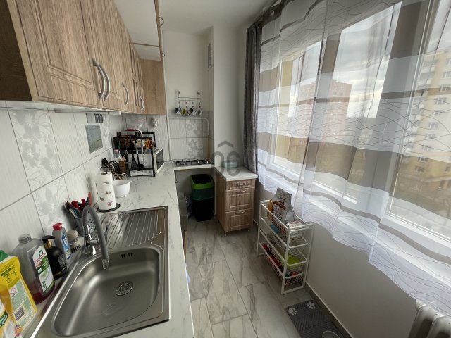 Eladó panellakás, Dunaújvárosban 39.9 M Ft, 2 szobás