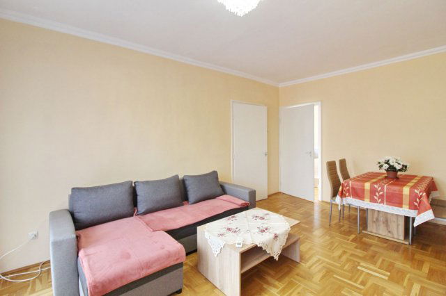 Kiadó téglalakás, albérlet, Debrecenben 380 E Ft / hó, 3 szobás