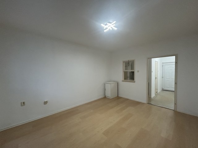 Eladó téglalakás, Nyíregyházán 37.9 M Ft, 2 szobás