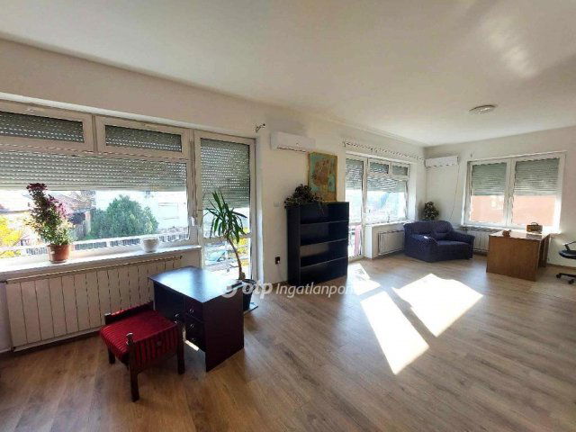 Eladó családi ház, Dunaharasztin 120 M Ft, 5 szobás