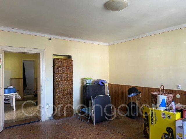 Eladó családi ház, Csornán 20 M Ft, 1 szobás