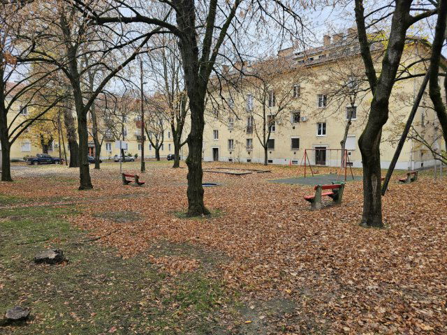 Eladó téglalakás, XV. kerületben, Törökszegfű téren