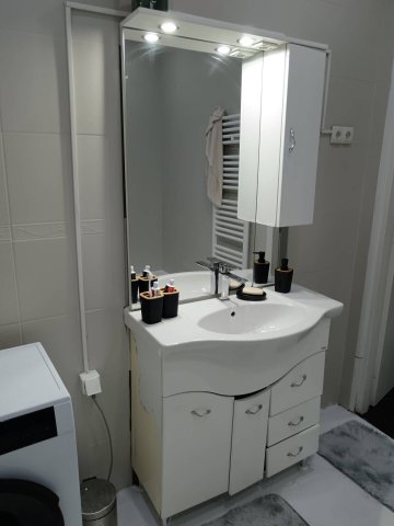 Eladó családi ház, Tokodaltárón 89.9 M Ft, 6 szobás