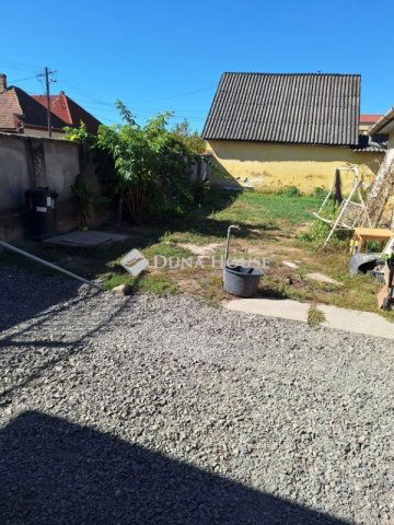 Eladó családi ház, Dávodon 23 M Ft, 3 szobás