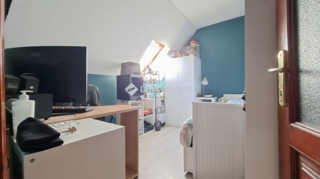 Eladó családi ház, Kerepesen 99.9 M Ft, 5 szobás