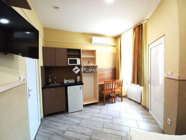 Eladó üzlethelyiség, Debrecenben 75 M Ft, 2 szobás