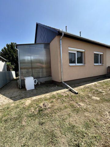 Eladó ikerház, Dabason 43.9 M Ft, 3 szobás / költözzbe.hu
