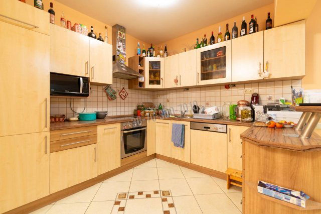 Eladó téglalakás, Sopronban 69.6 M Ft, 3+1 szobás