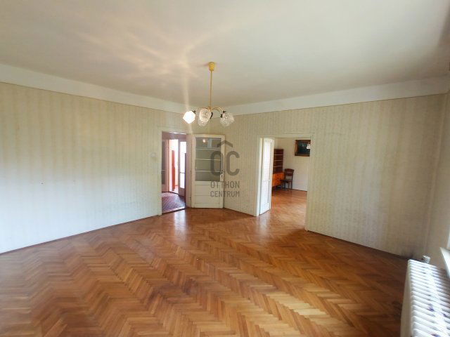 Eladó családi ház, Pócsmegyeren 54.9 M Ft, 5 szobás
