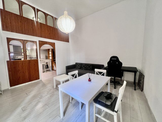 Kiadó téglalakás, albérlet, VI. kerületben, Király utcában