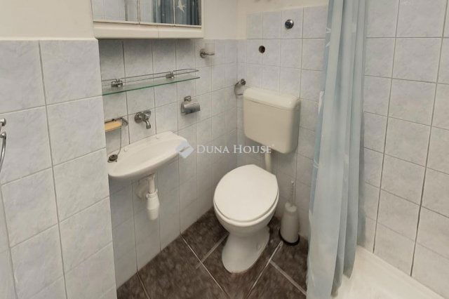 Eladó családi ház, Budapesten, XVII. kerületben 179.9 M Ft