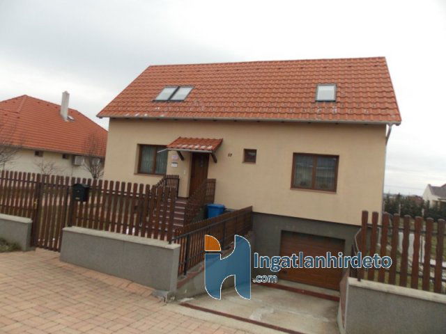 Eladó családi ház, Nemesvámoson 189 M Ft, 4+3 szobás