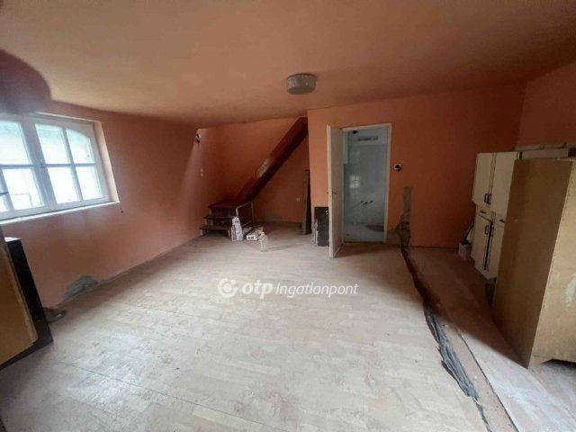 Eladó családi ház, Tápiószentmártonon 14.9 M Ft, 3 szobás