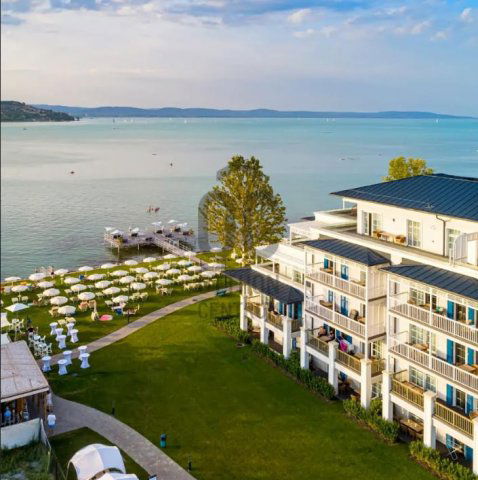 Eladó téglalakás, Szántódon 285 M Ft, 3 szobás