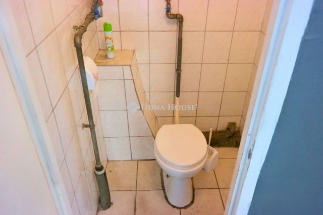 Eladó ipari ingatlan, Budapesten, XXI. kerületben 53.9 M Ft